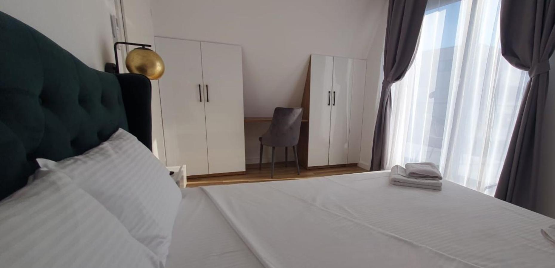 Cinque Stelle Hotel Apartments Клуж-Напока Екстер'єр фото