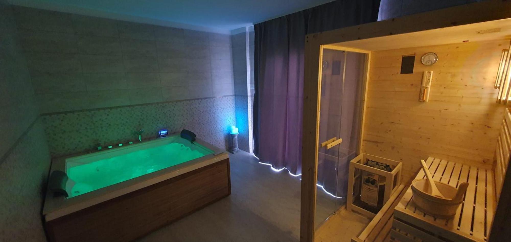 Cinque Stelle Hotel Apartments Клуж-Напока Екстер'єр фото