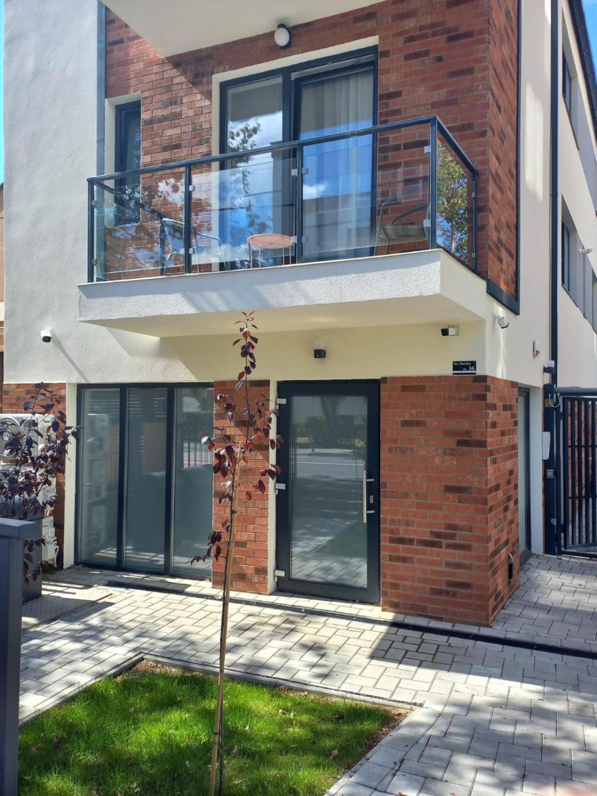 Cinque Stelle Hotel Apartments Клуж-Напока Екстер'єр фото